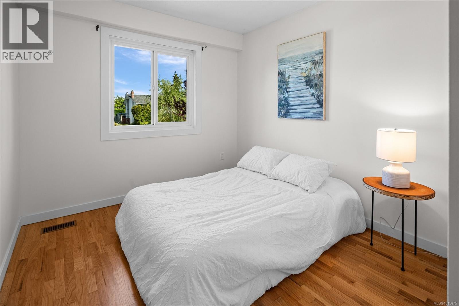 3980 Oakwood St, Saanich