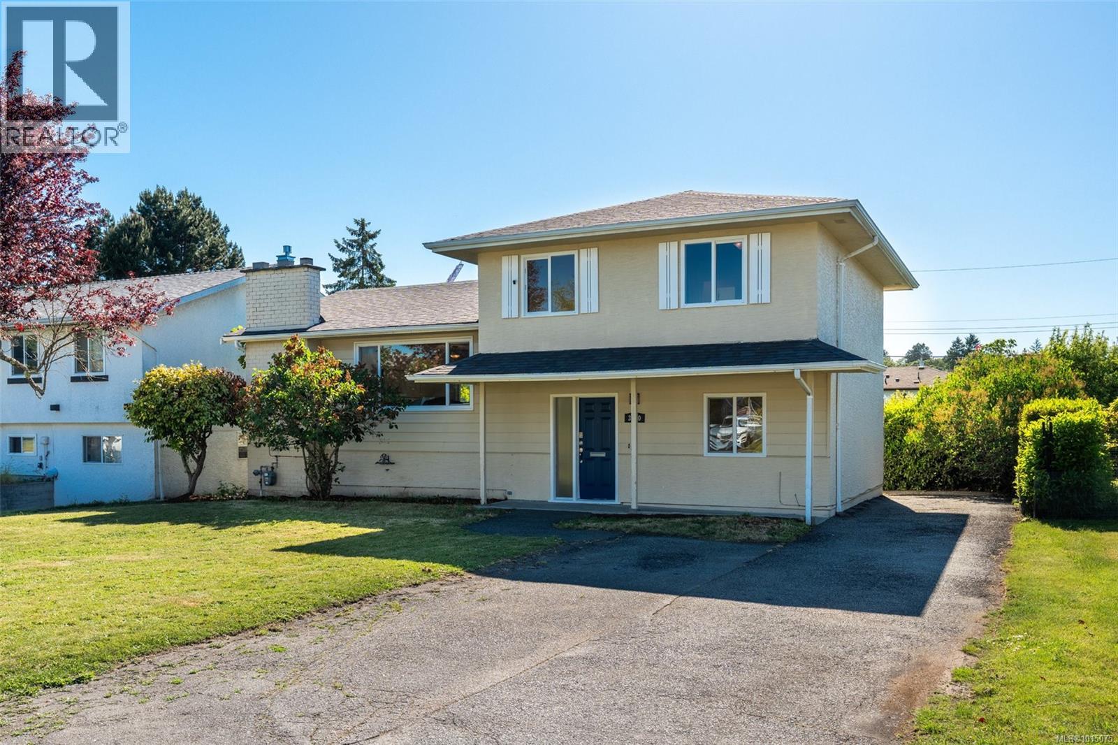 3980 Oakwood St, Saanich