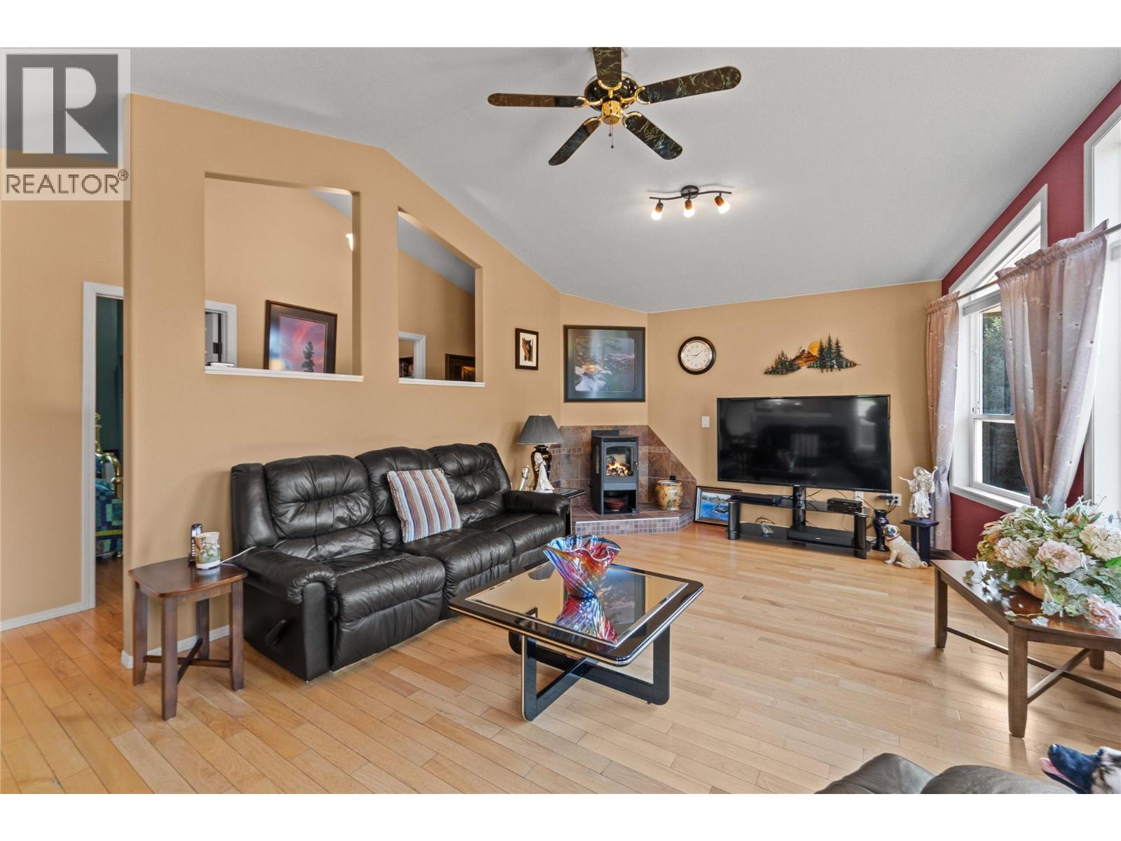 760 Mobley Road, Tappen