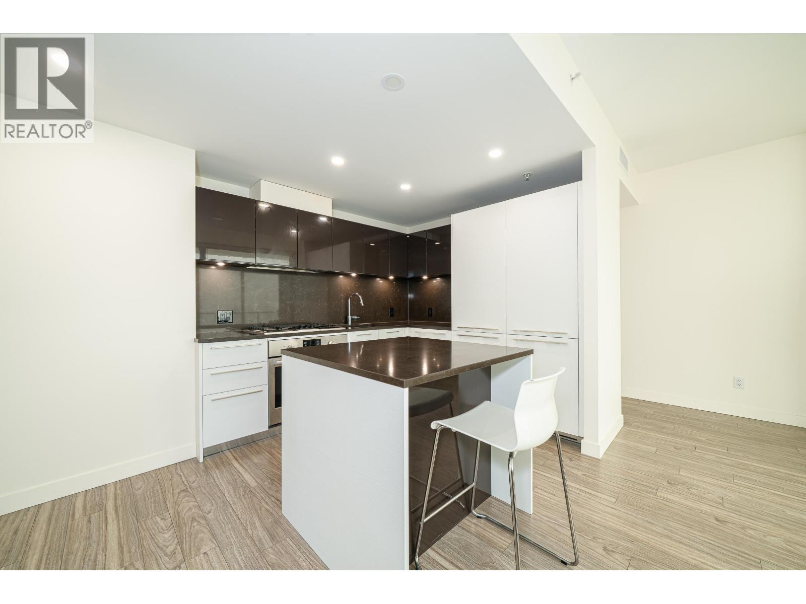 3703 6383 MCKAY AVENUE, Burnaby