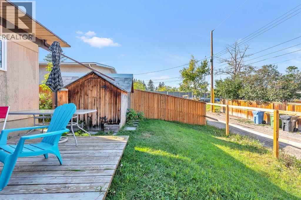 Single Family House Bungalow for Sale in  Hilton Avenue NW Highwood Calgary 