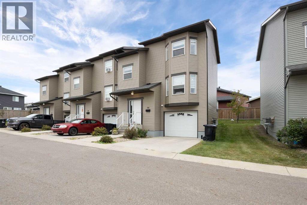 120 Warren Way, Fort McMurray