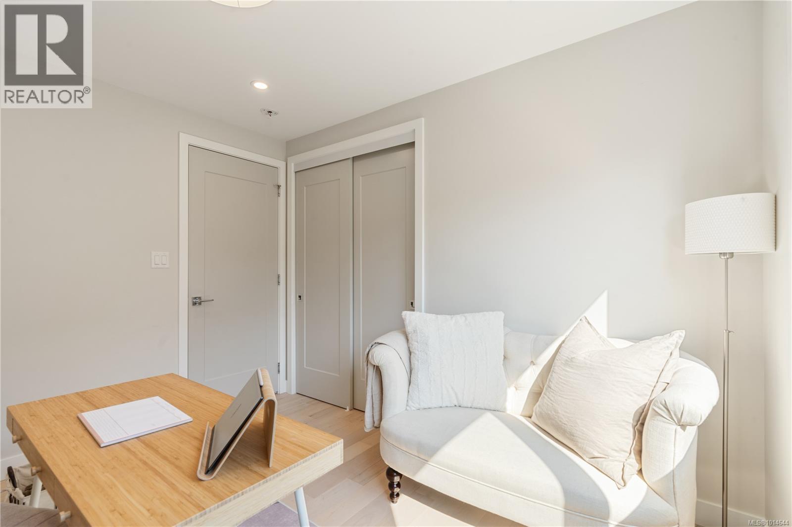 2268 Windsor Rd, Oak Bay