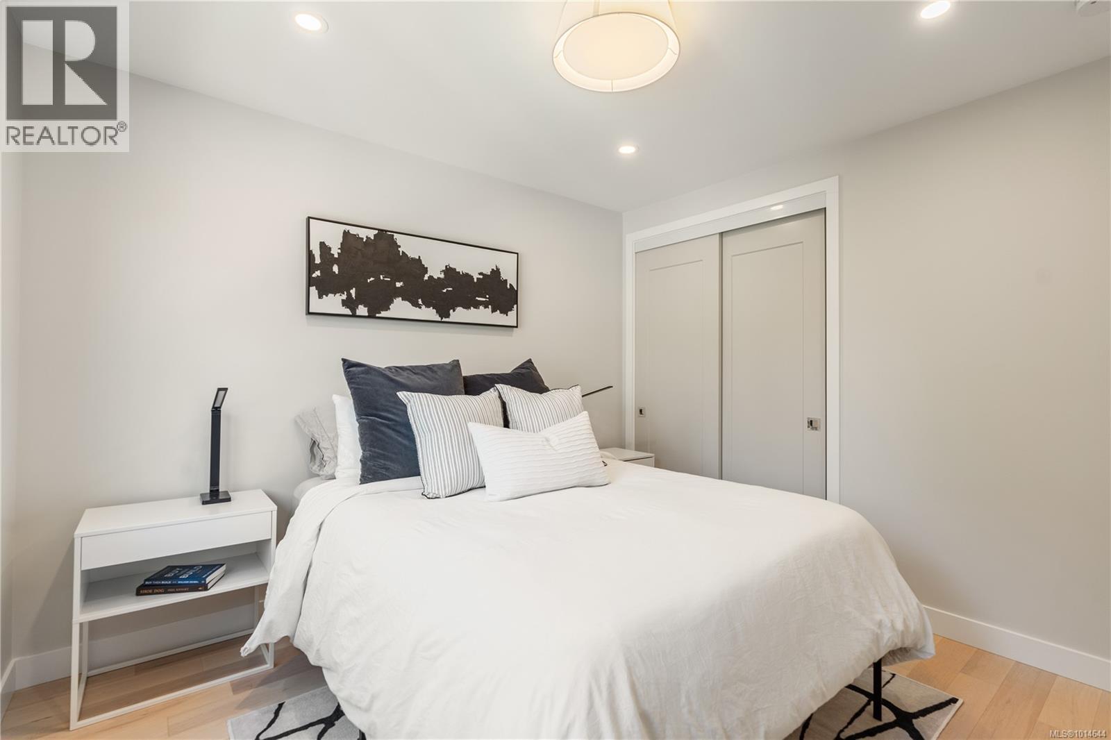 2268 Windsor Rd, Oak Bay