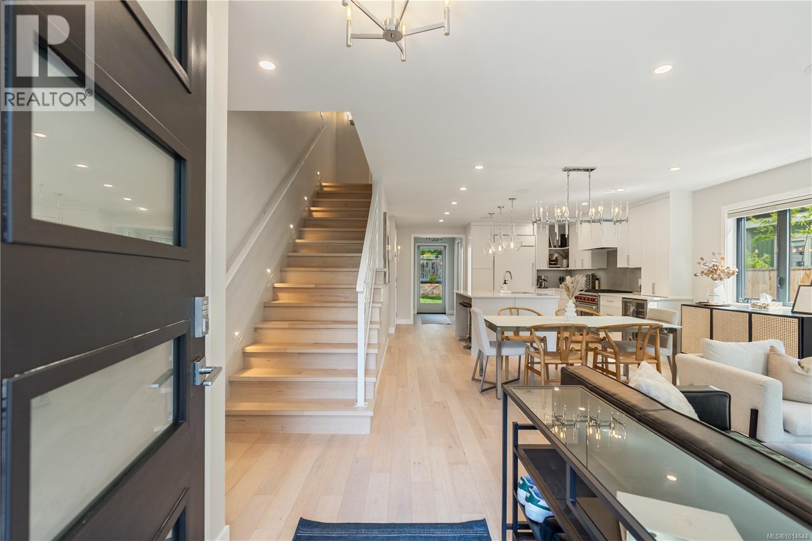 2268 Windsor Rd, Oak Bay