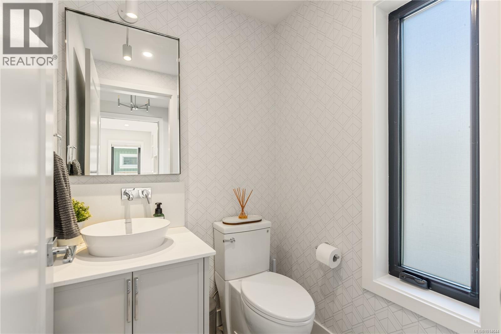 2268 Windsor Rd, Oak Bay