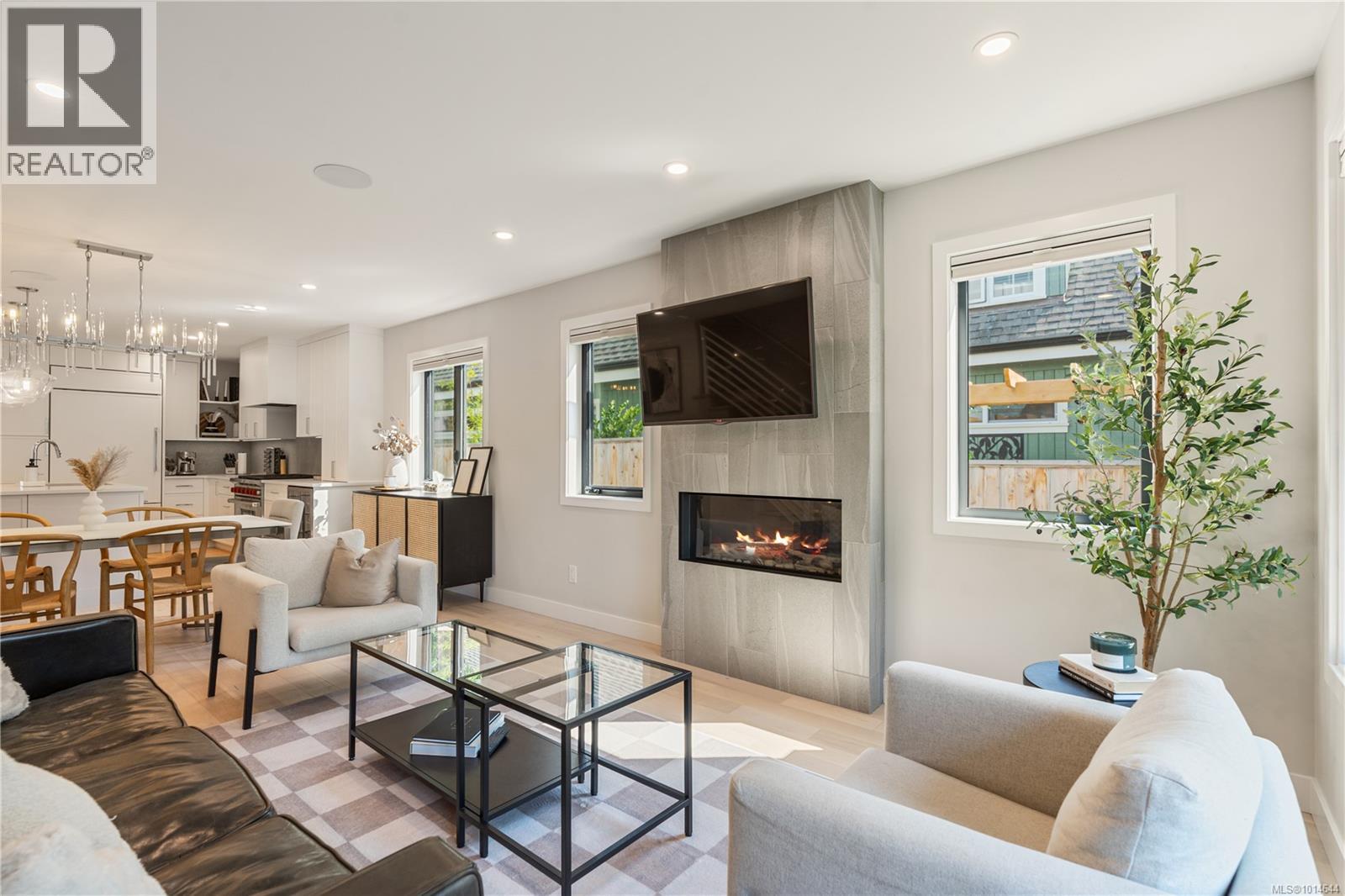 2268 Windsor Rd, Oak Bay