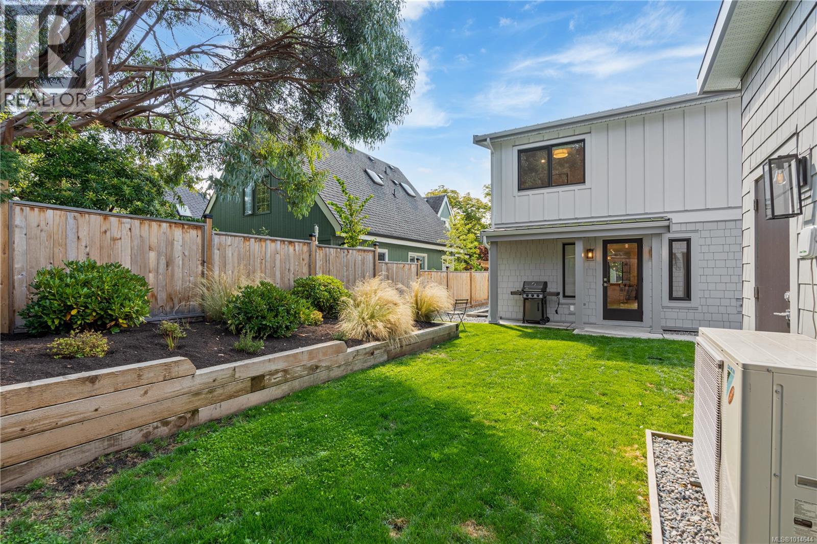 2268 Windsor Rd, Oak Bay