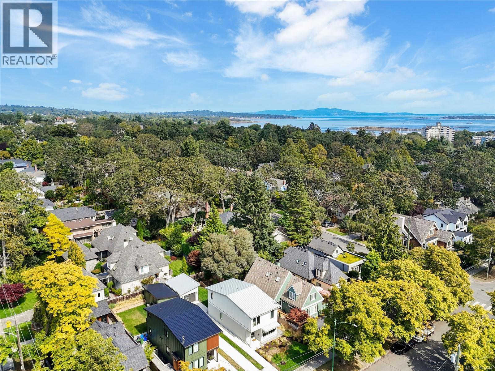 2268 Windsor Rd, Oak Bay