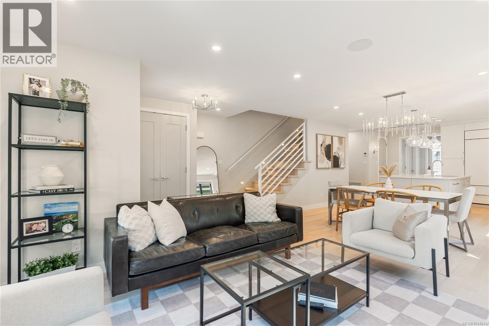 2268 Windsor Rd, Oak Bay