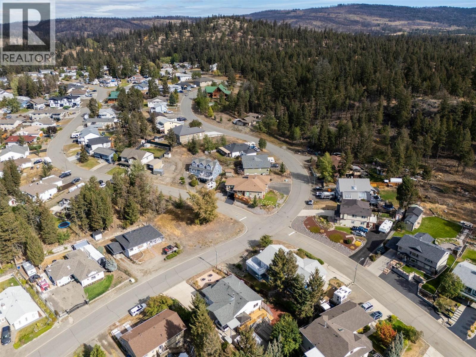 320 Linden Road, Logan Lake
