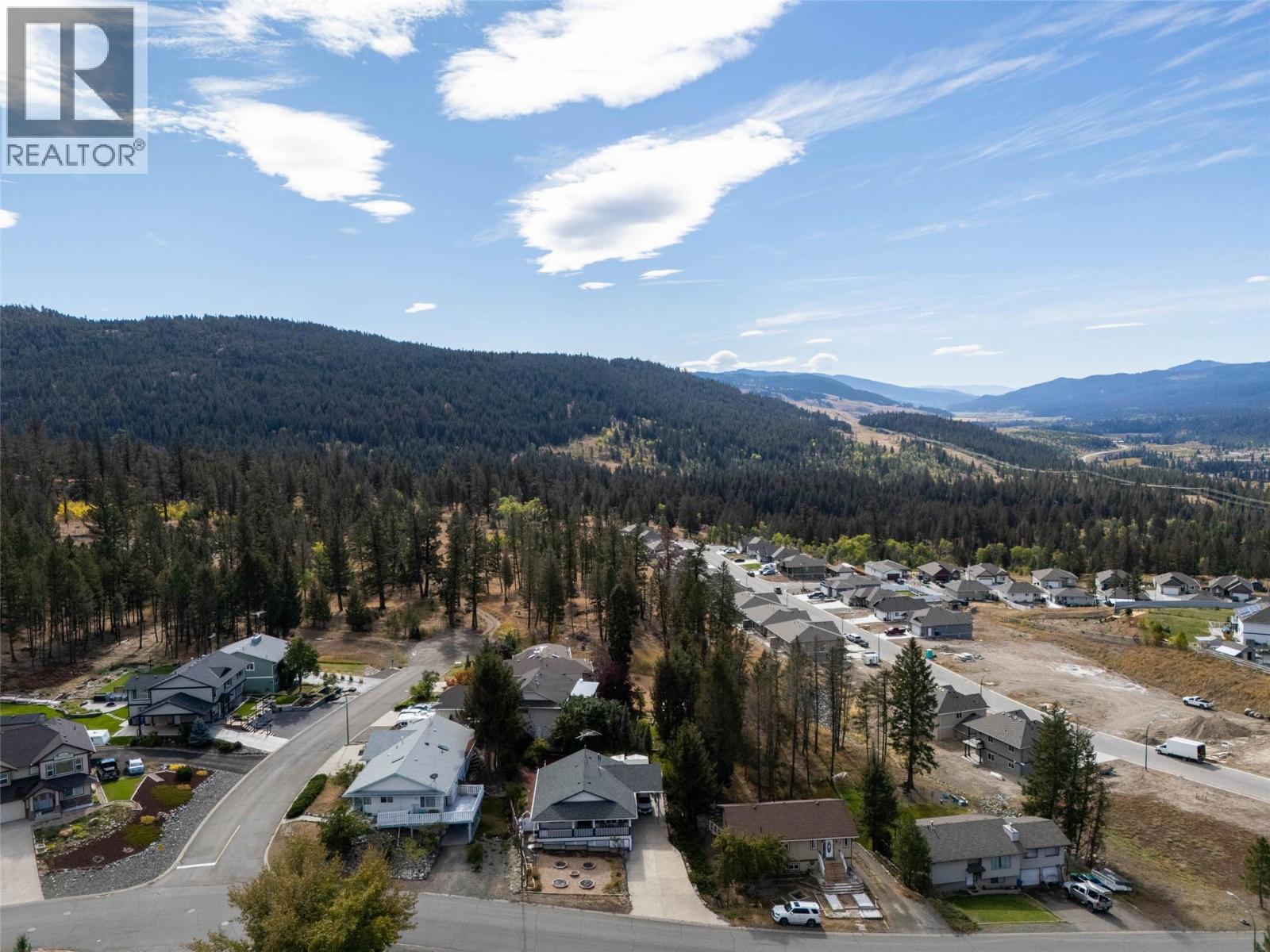 320 Linden Road, Logan Lake