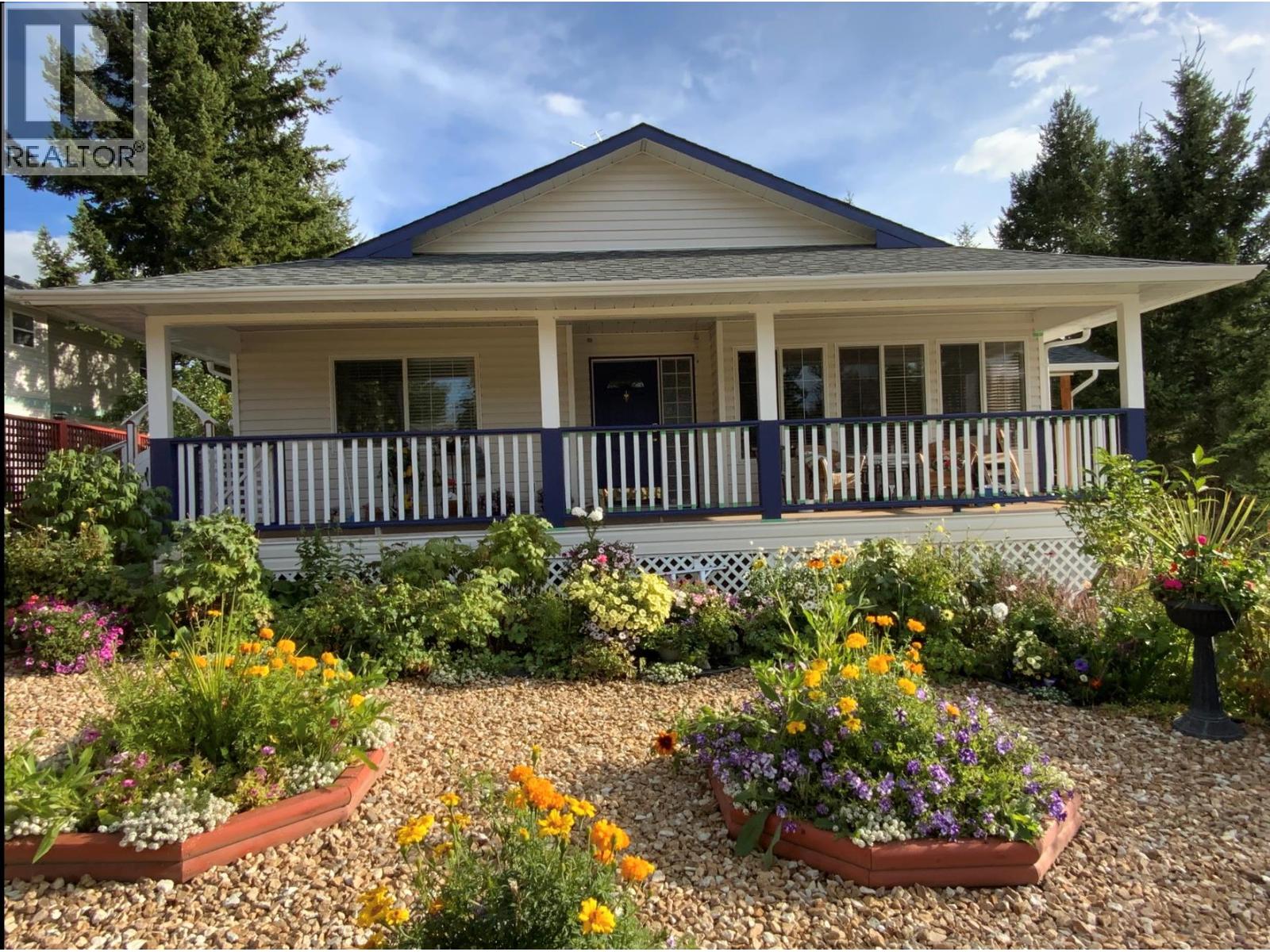 320 Linden Road, Logan Lake