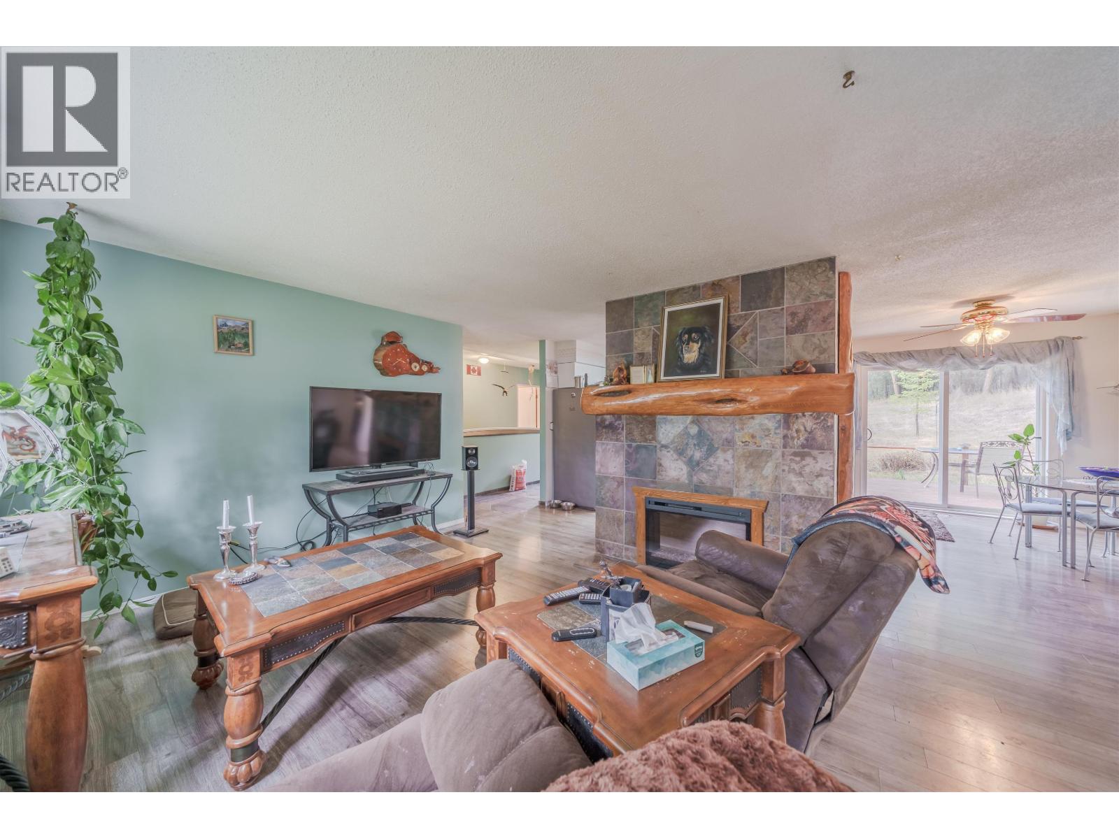 6135 RANCHETTE ROAD, Horse Lake