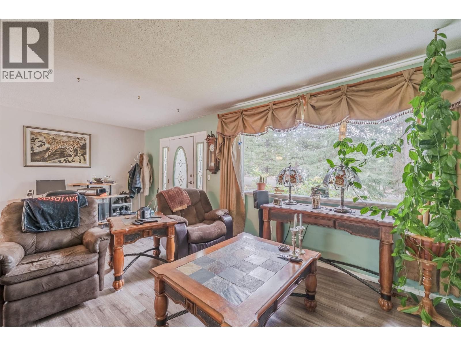 6135 RANCHETTE ROAD, Horse Lake