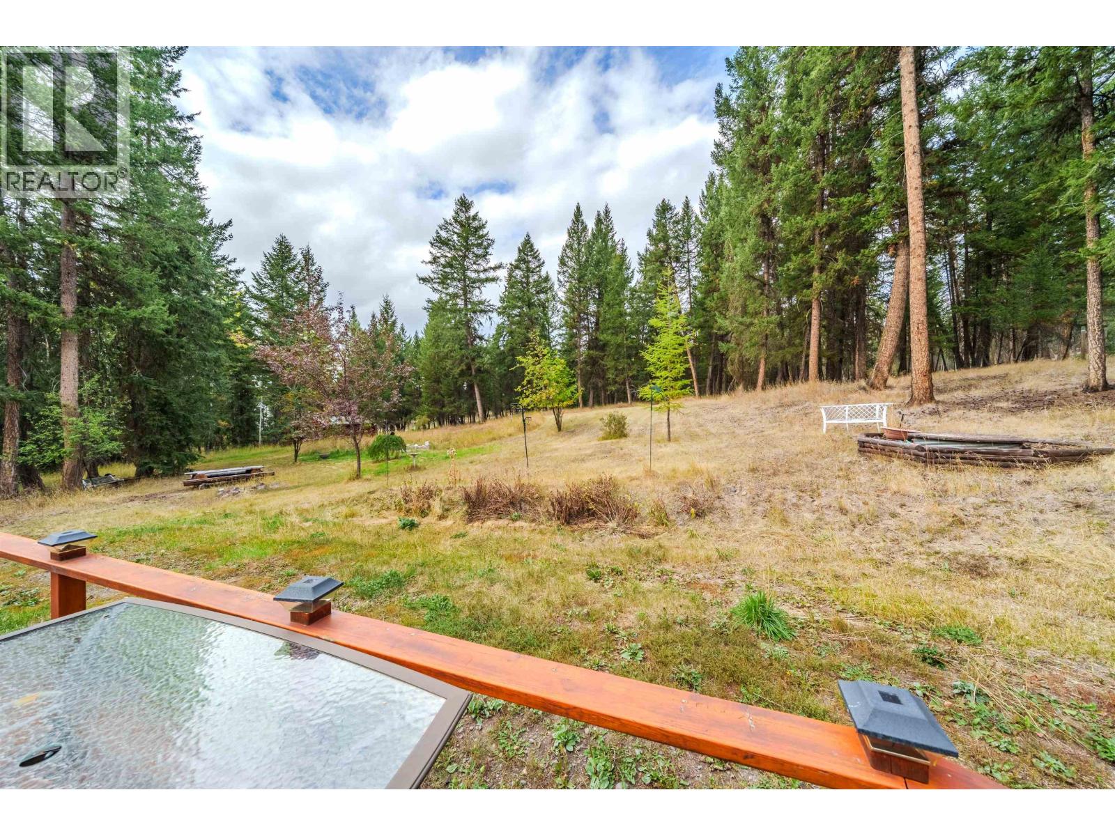 6135 RANCHETTE ROAD, Horse Lake