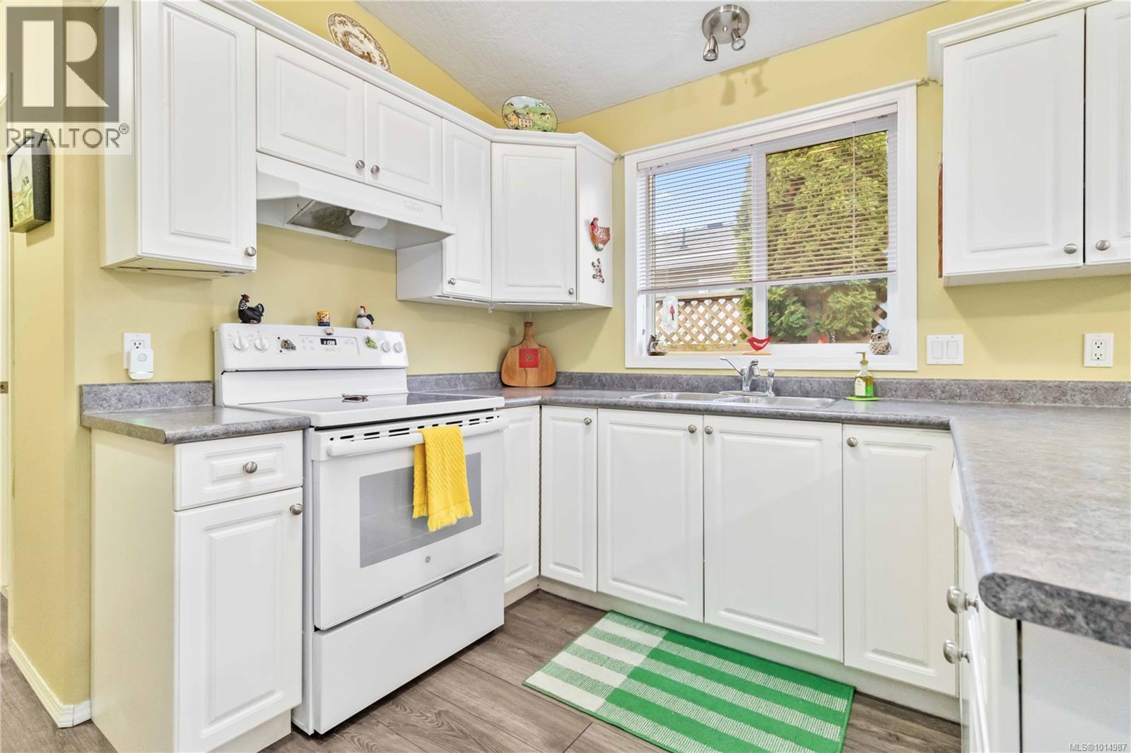69 7570 Tetayut Road, Central Saanich