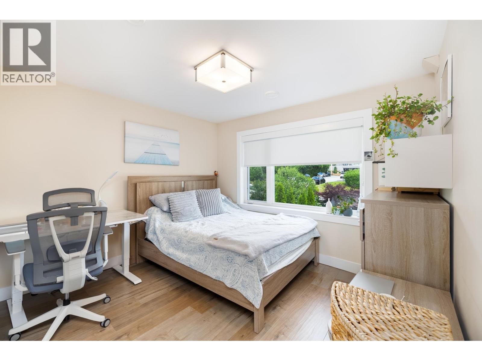 2553 WESTERN AVENUE, North Vancouver