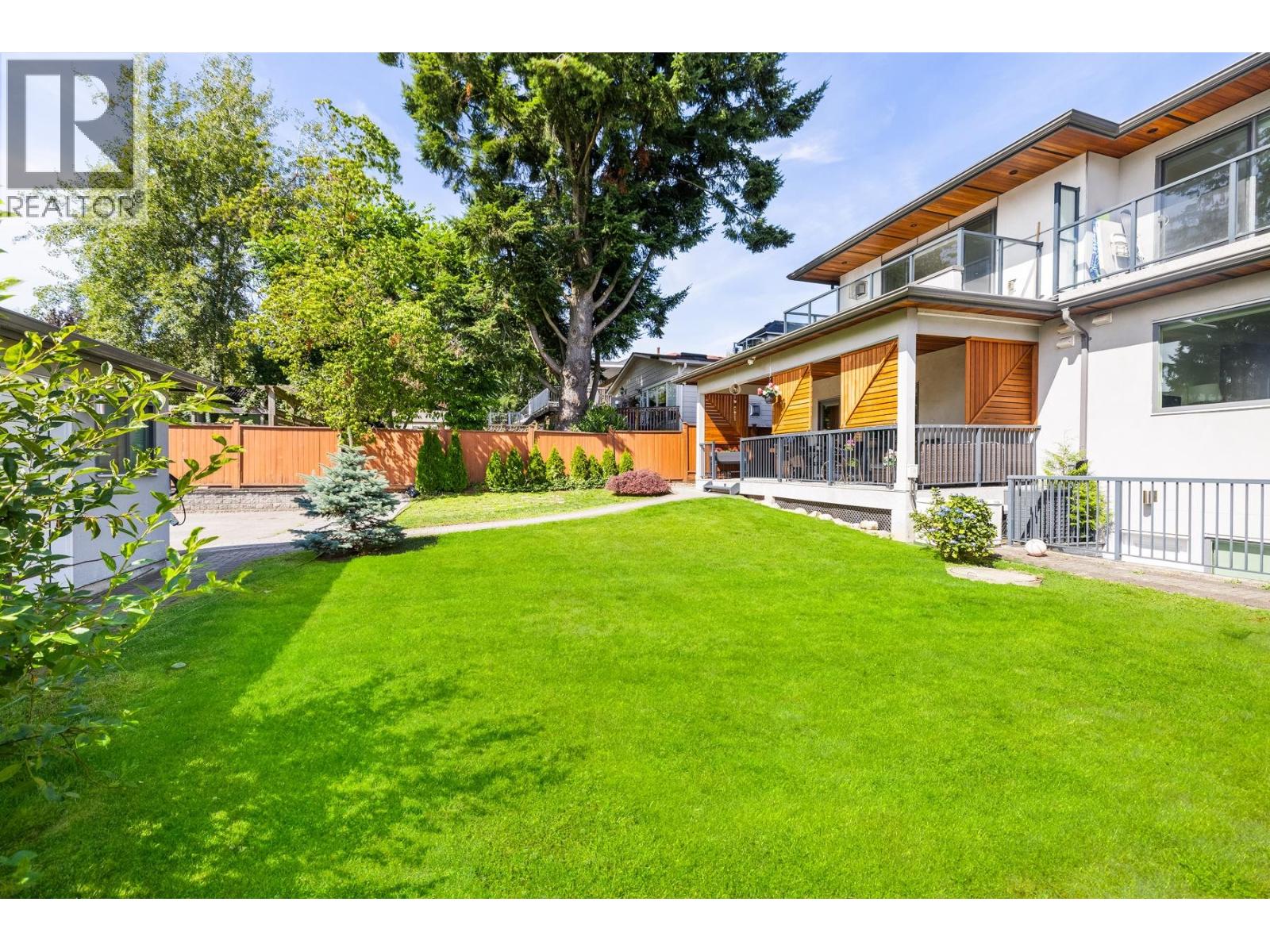 2553 WESTERN AVENUE, North Vancouver