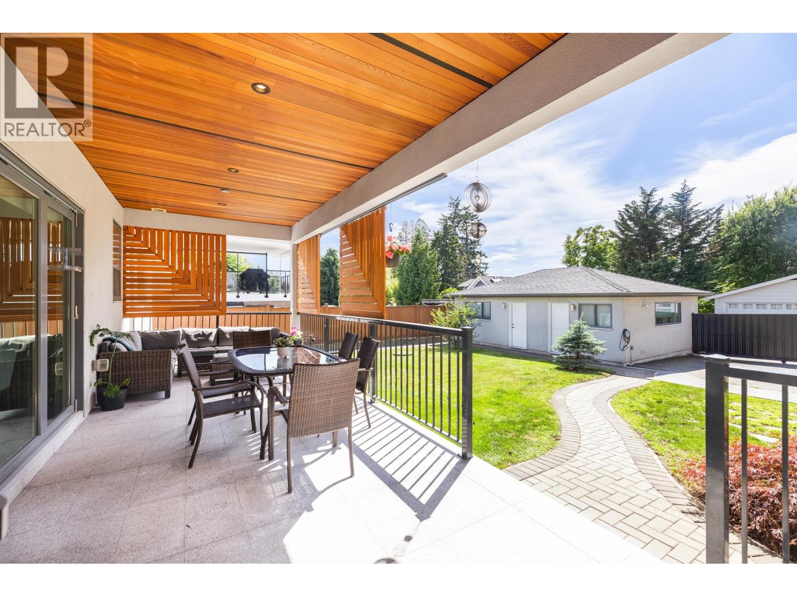 2553 WESTERN AVENUE, North Vancouver