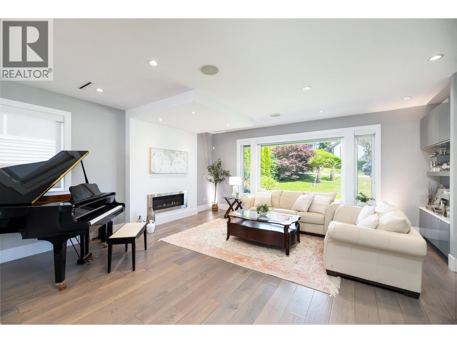 2553 WESTERN AVENUE, North Vancouver
