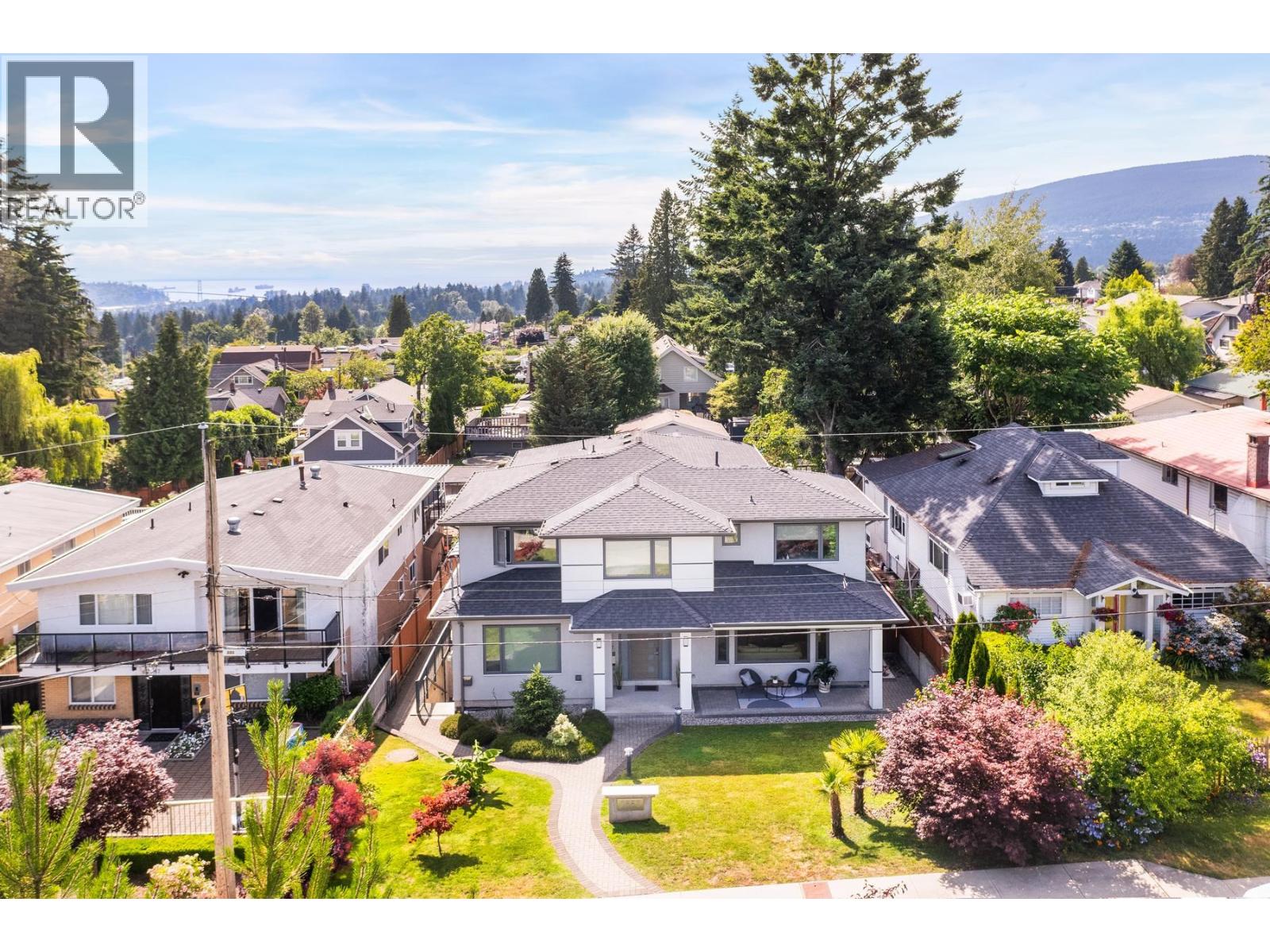 2553 WESTERN AVENUE, North Vancouver