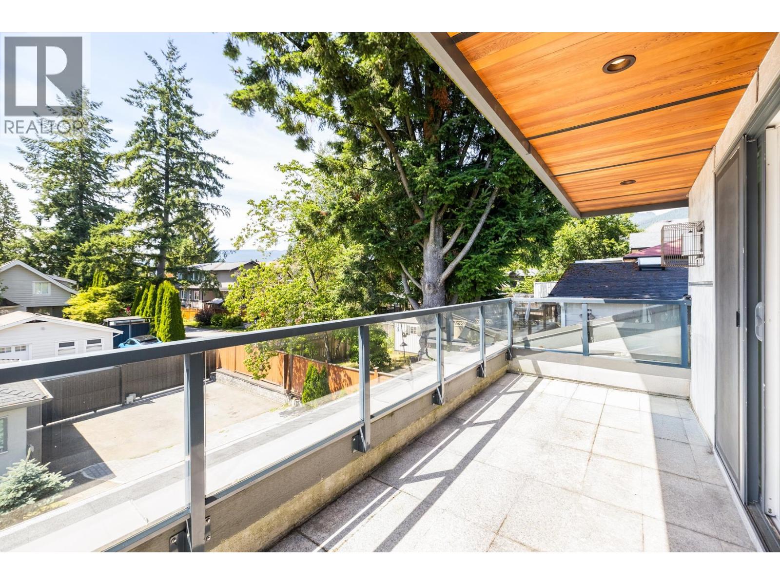2553 WESTERN AVENUE, North Vancouver