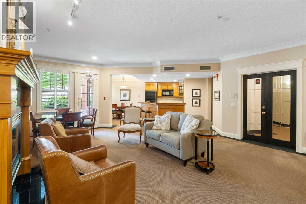 Single Family House for Sale in    Street SW Shawnee Slopes Calgary 