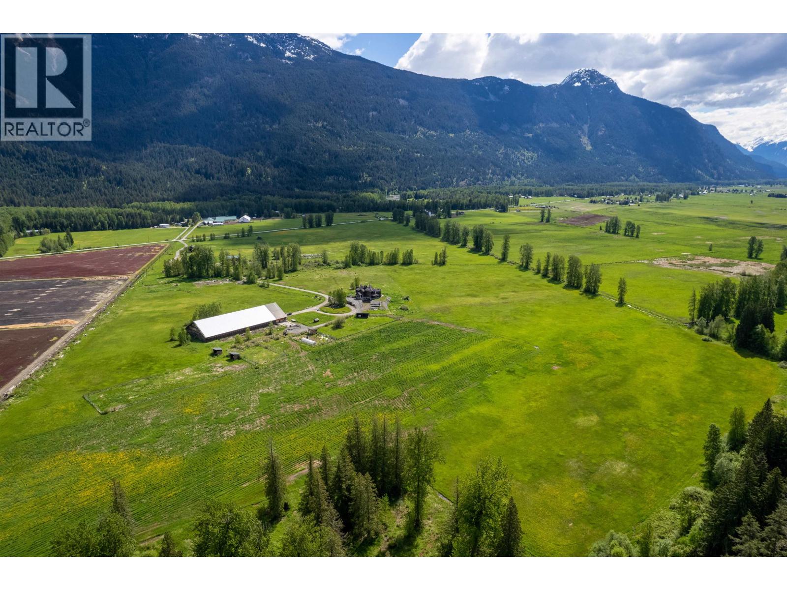 9115 PEMBERTON MEADOWS ROAD, Pemberton