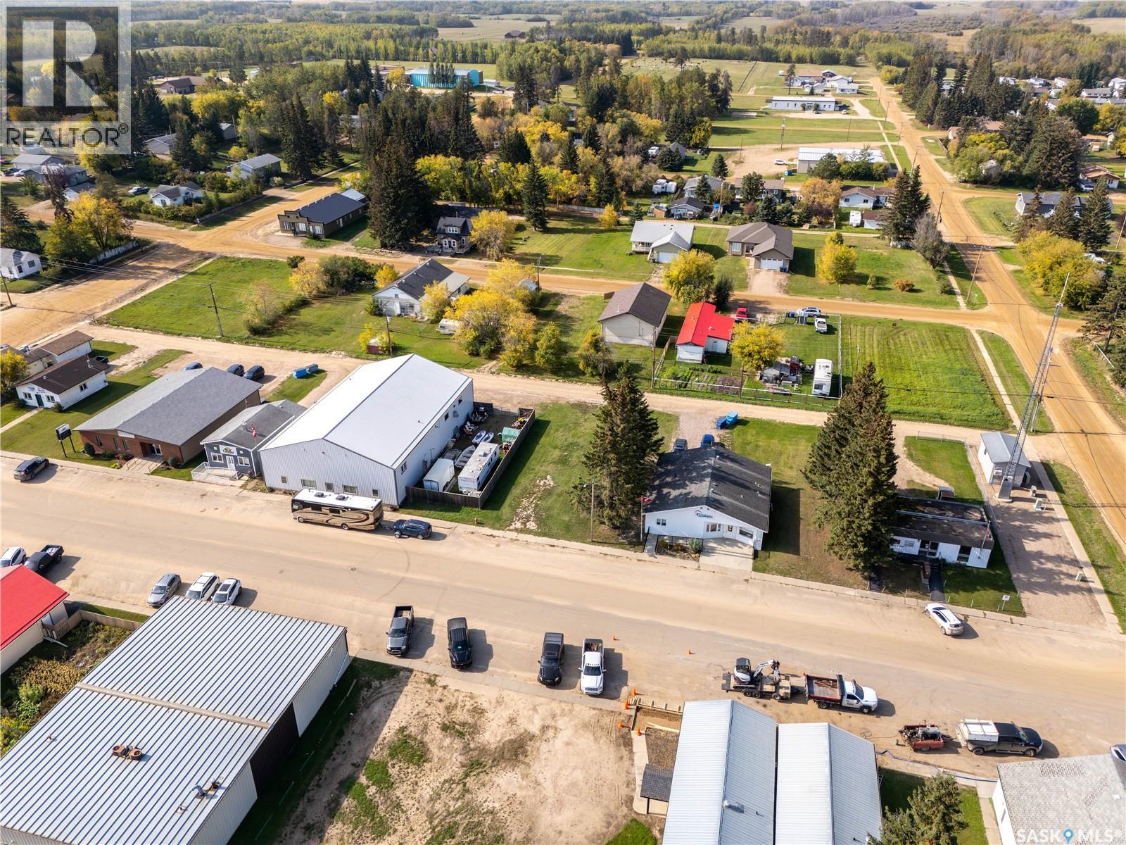165 & 167 Main STREET - Photo 4 of 11, Pierceland, Saskatchewan