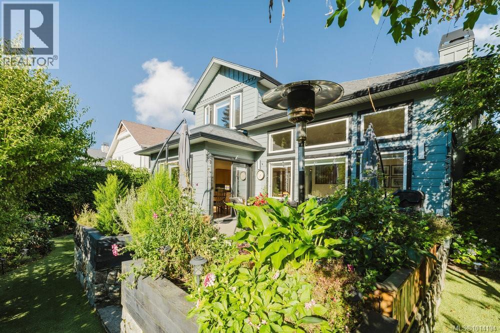  2154 Stone Gate, Langford