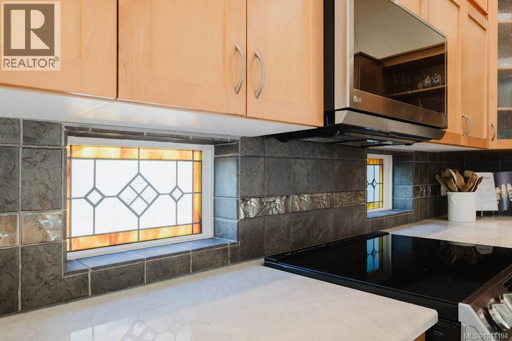  2154 Stone Gate, Langford