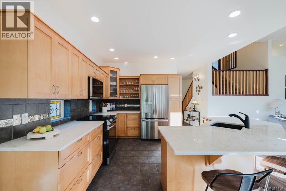  2154 Stone Gate, Langford