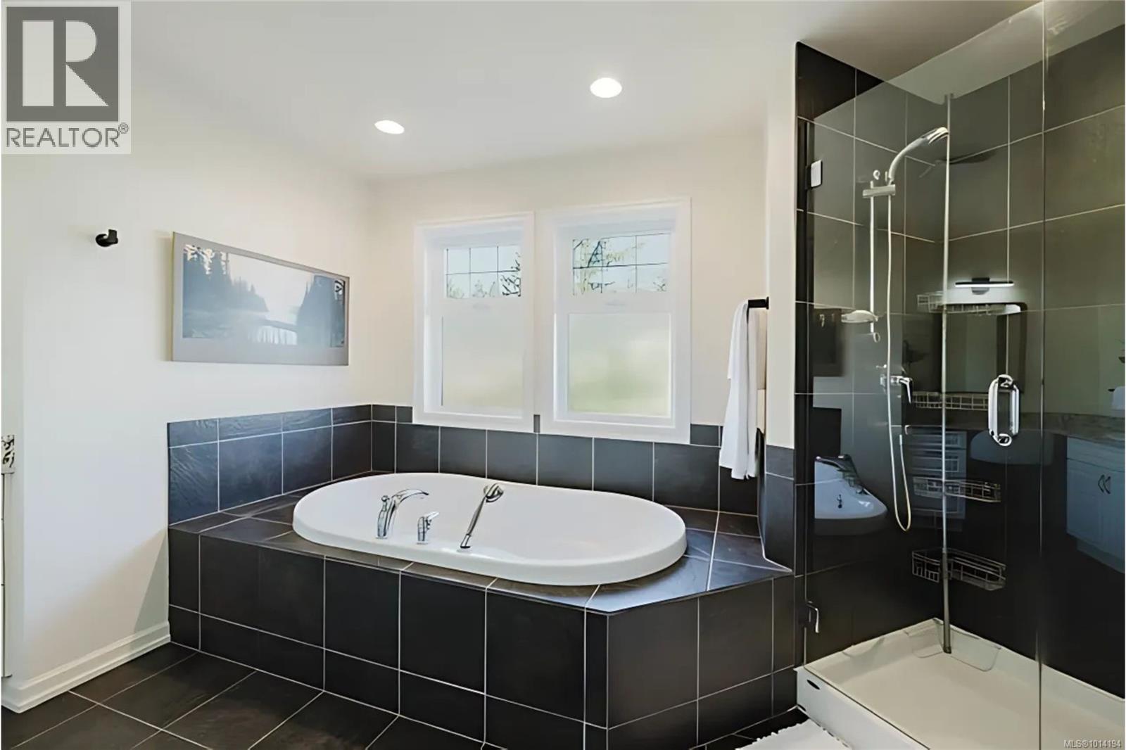  2154 Stone Gate, Langford