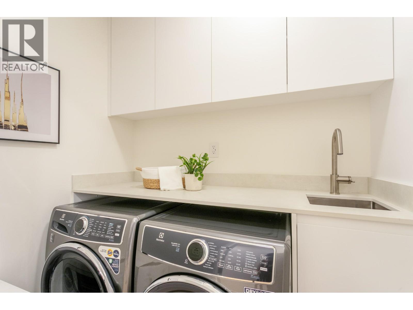 7176 EAST BOULEVARD, Vancouver
