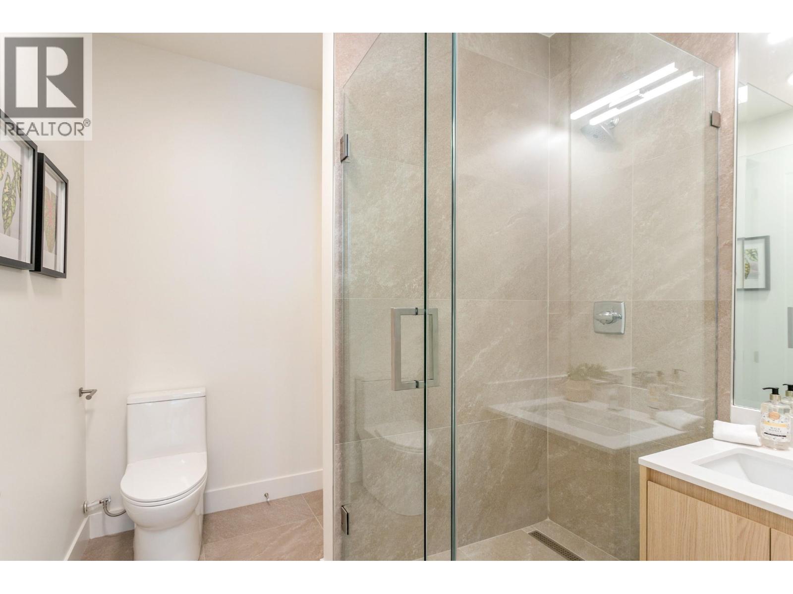 7176 EAST BOULEVARD, Vancouver