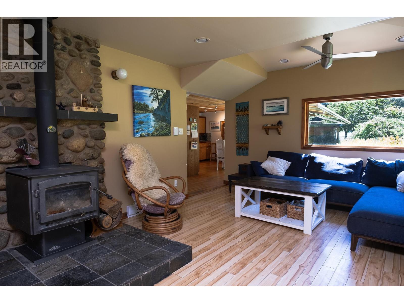 507 PARKER ROAD, Gibsons