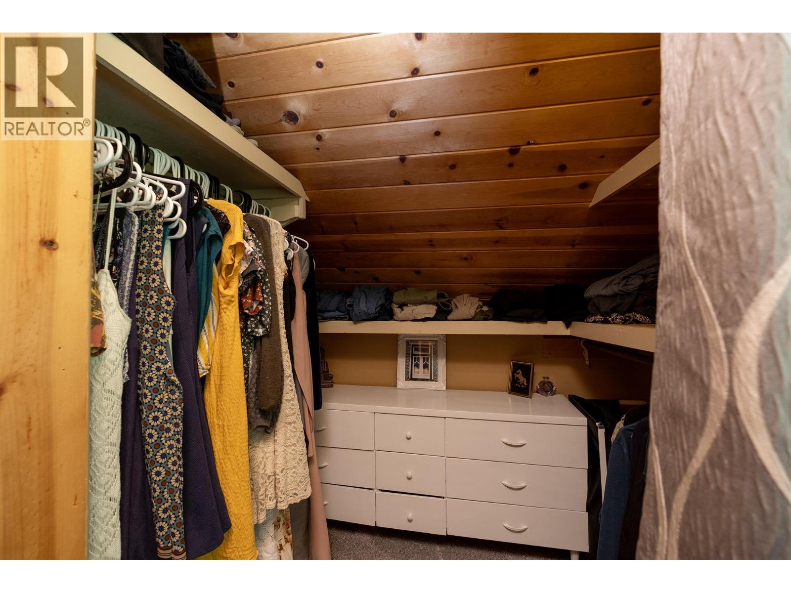 507 PARKER ROAD, Gibsons