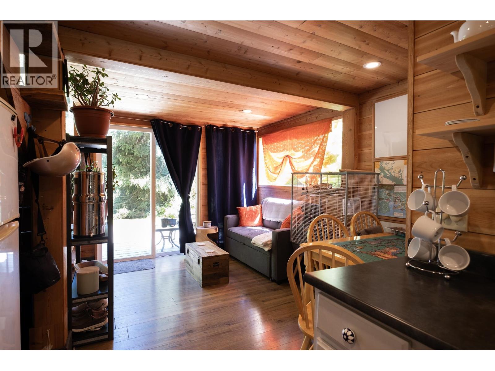 507 PARKER ROAD, Gibsons