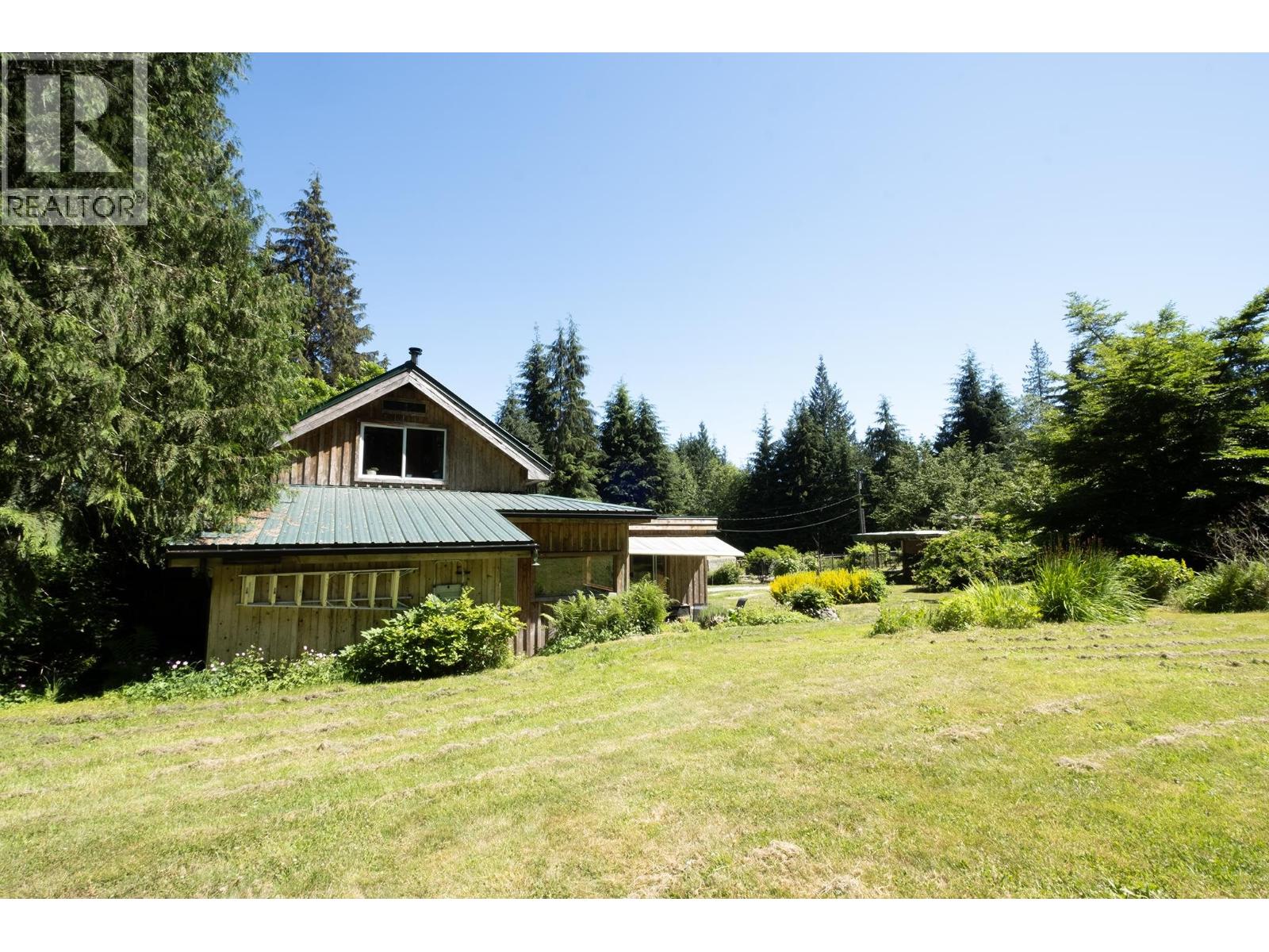 507 PARKER ROAD, Gibsons