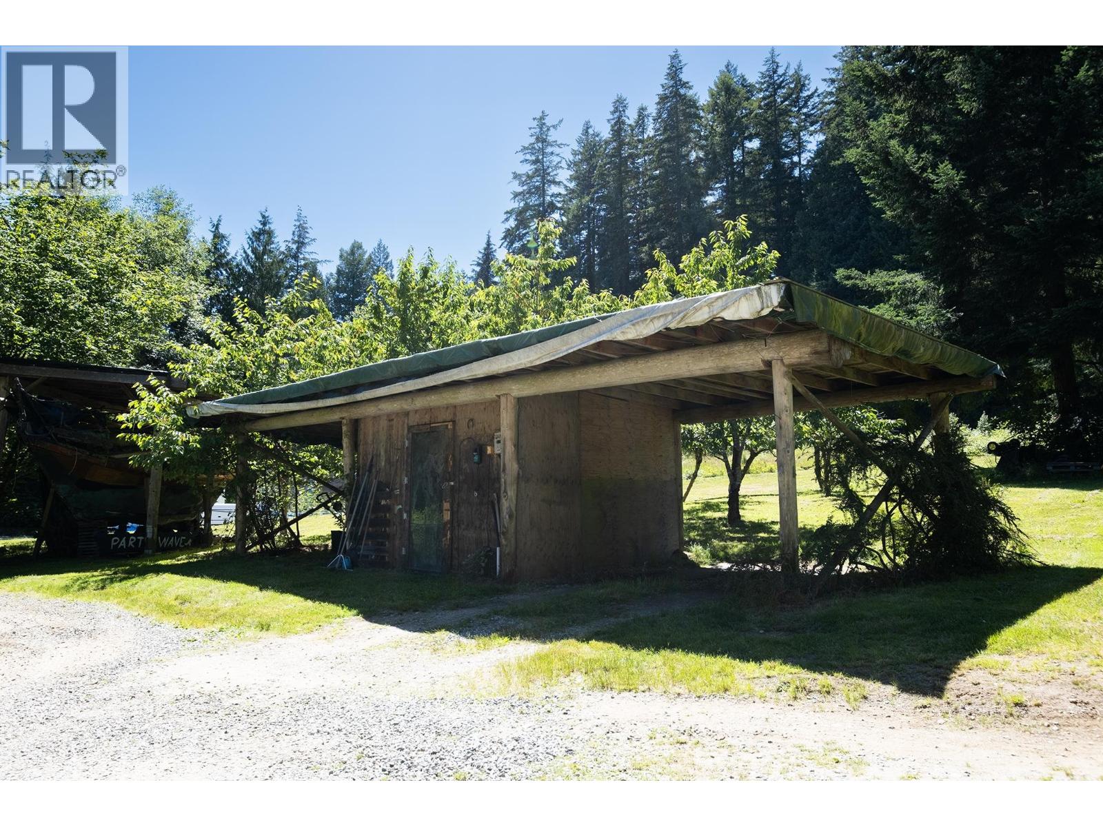 507 PARKER ROAD, Gibsons