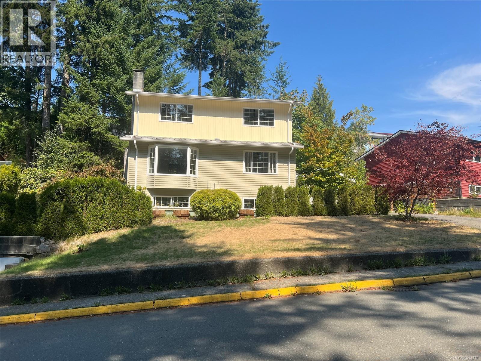 356 Nootka Dr, Gold River