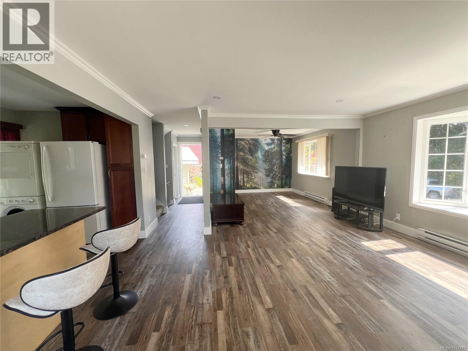 356 Nootka Dr, Gold River