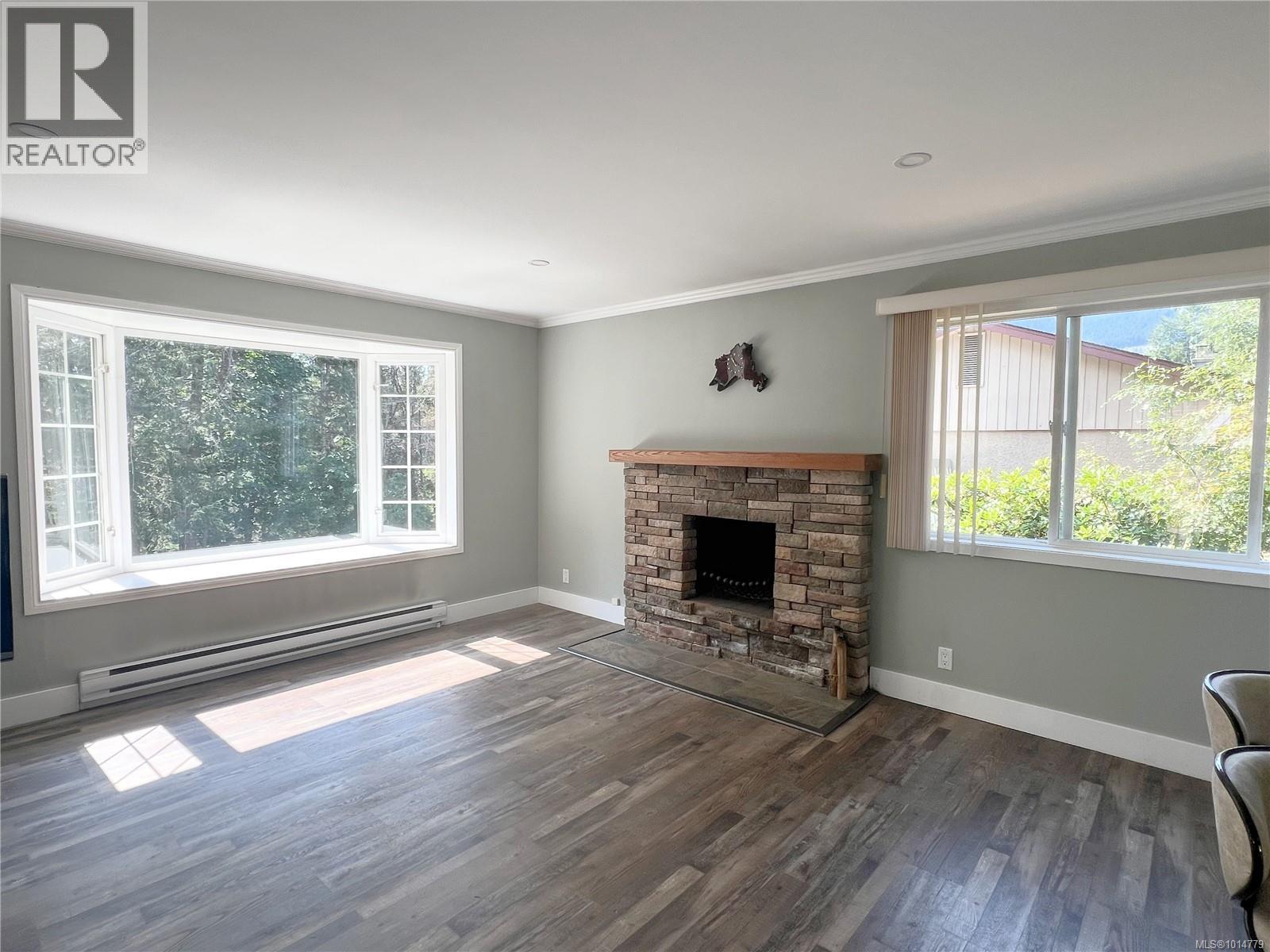 356 Nootka Dr, Gold River