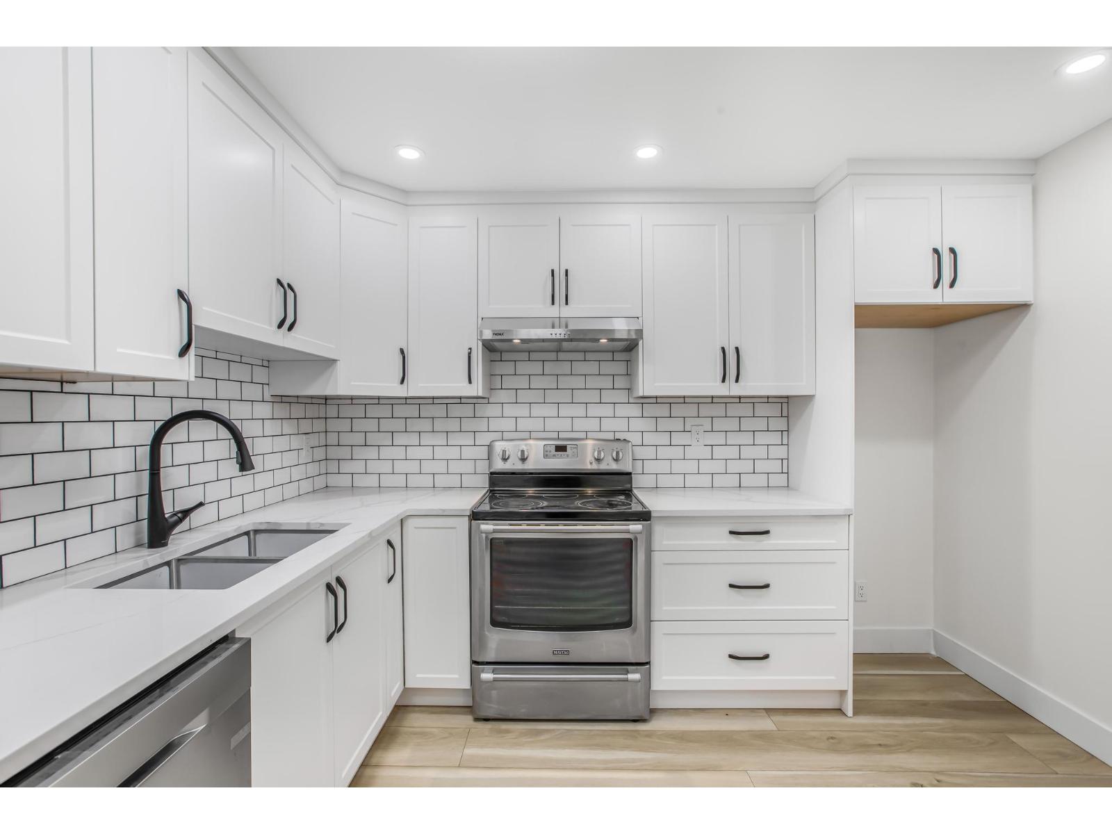 30 32310 MOUAT DRIVE, Abbotsford