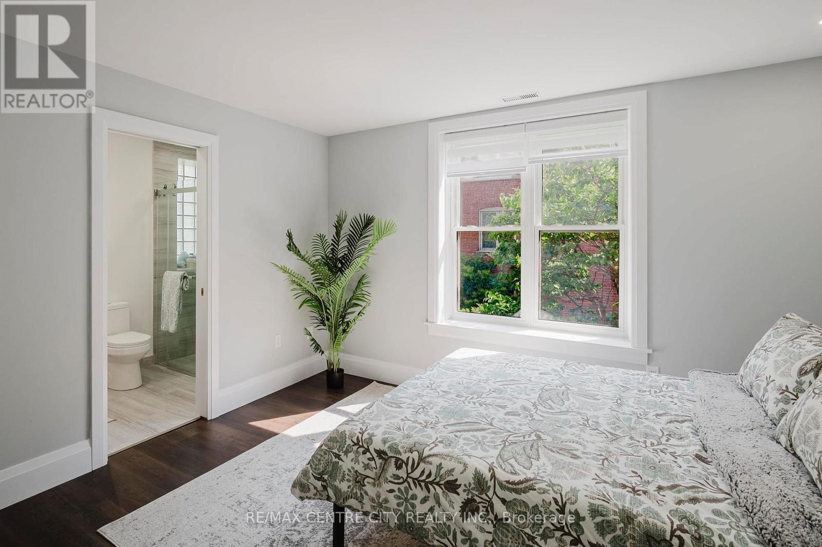 #309 460 WELLINGTON STREET - 3