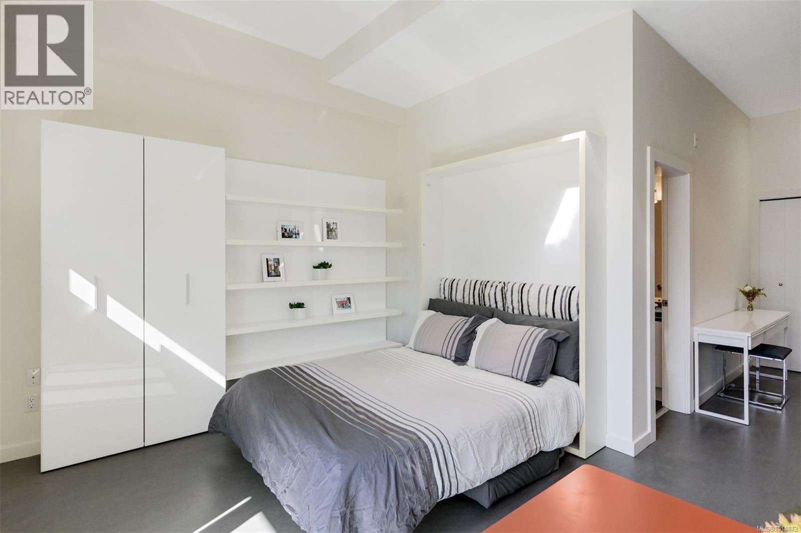 404 1007 Johnson Street, Victoria