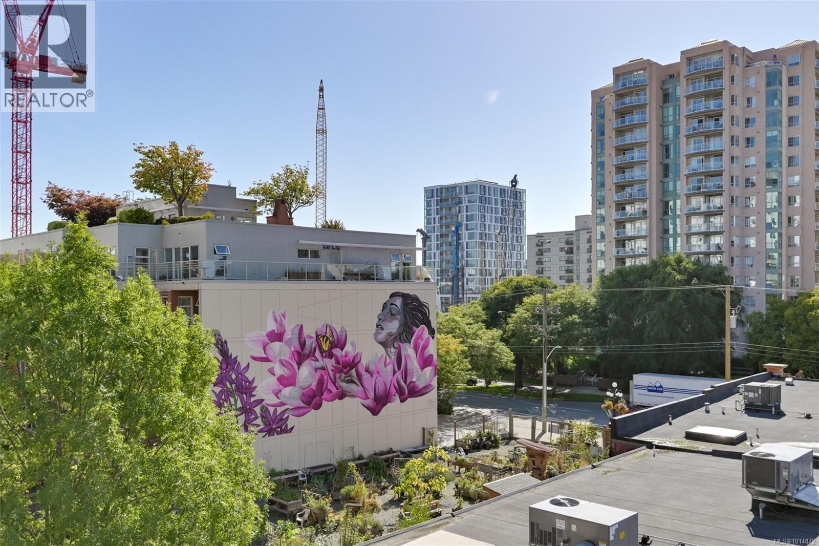 404 1007 Johnson Street, Victoria