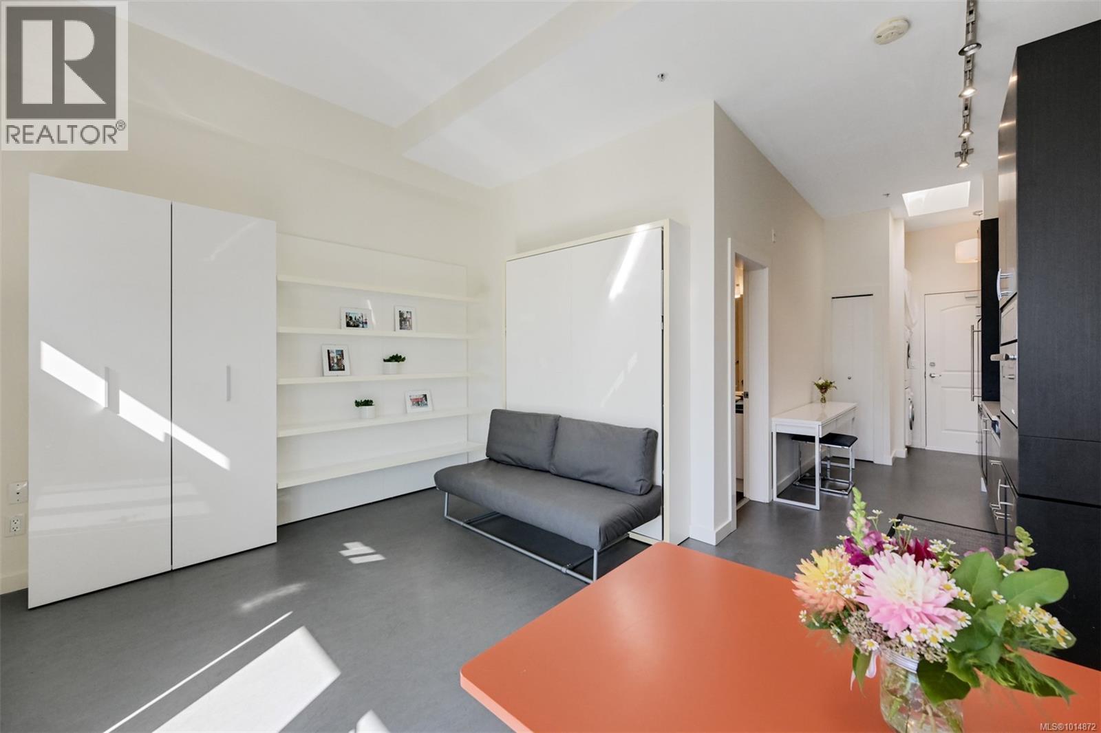 404 1007 Johnson Street, Victoria
