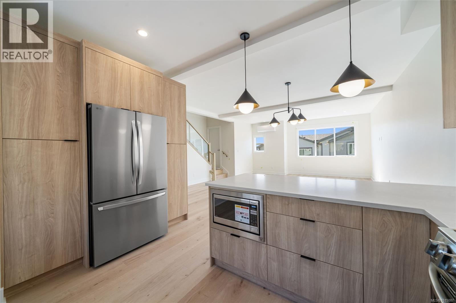 1435 Dolomite Ridge, Langford
